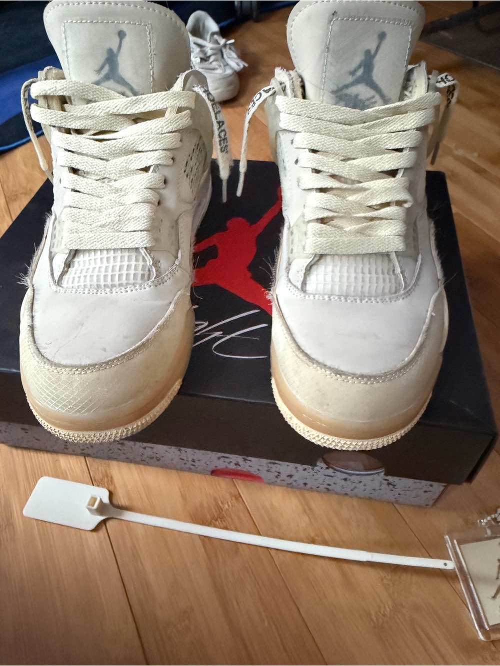 Jordan 4 Off White Sail, size 8.5 Mens